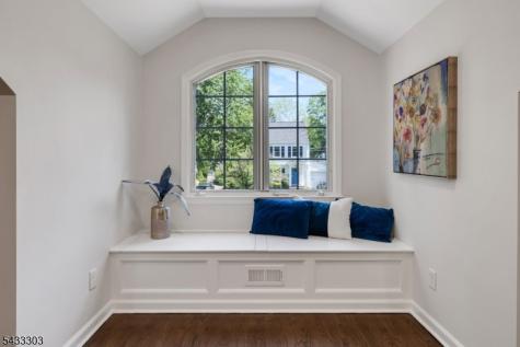 10 Fairview Avenue Summit NJ 07901