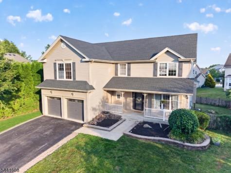 3 Grant Way Lopatcong NJ 08865