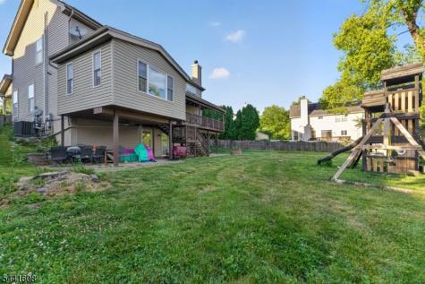3 Grant Way Lopatcong NJ 08865