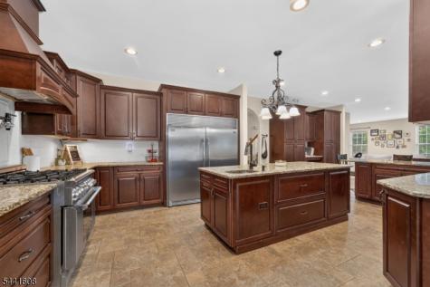 3 Grant Way Lopatcong NJ 08865