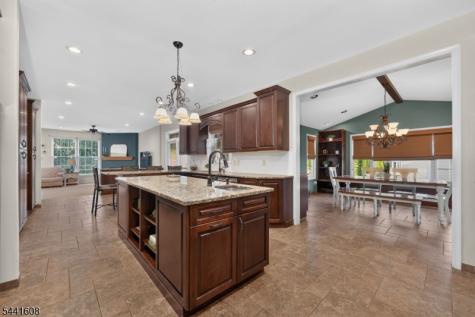 3 Grant Way Lopatcong NJ 08865