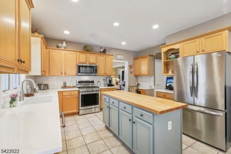 34 Saddle Ridge Road Frelinghuysen NJ 07821