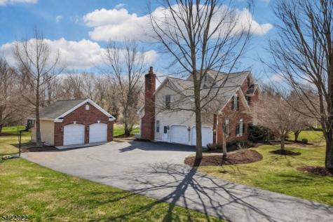 34 Saddle Ridge Road Frelinghuysen NJ 07821