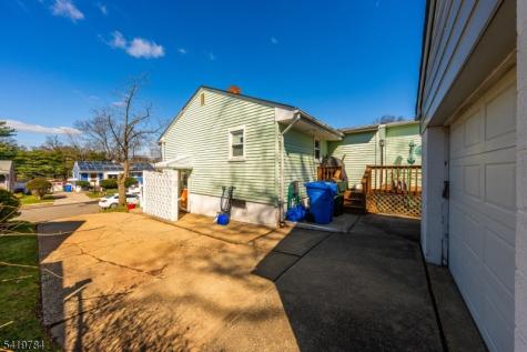 162 Rutherford Avenue Woodbridge NJ 07095