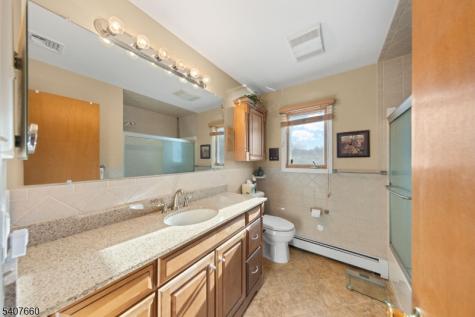 2 Mettle Lane Roxbury NJ 07885