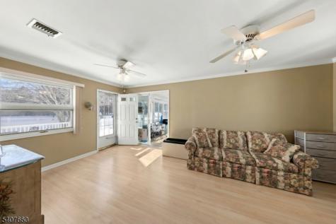 2 Mettle Lane Roxbury NJ 07885