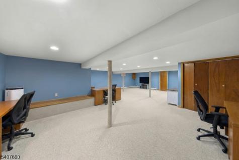 2 Mettle Lane Roxbury NJ 07885