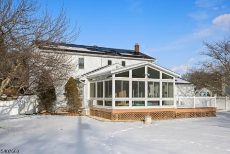 2 Mettle Lane Roxbury NJ 07885