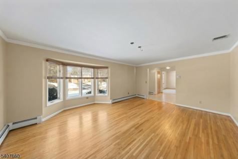 2 Mettle Lane Roxbury NJ 07885