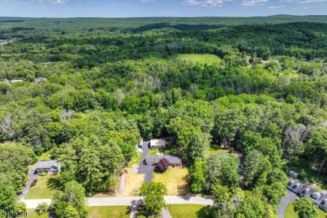 113 Autumn Drive Montague NJ 07827