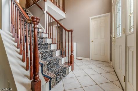 16 Woodland Terrace Bloomsbury NJ 08804
