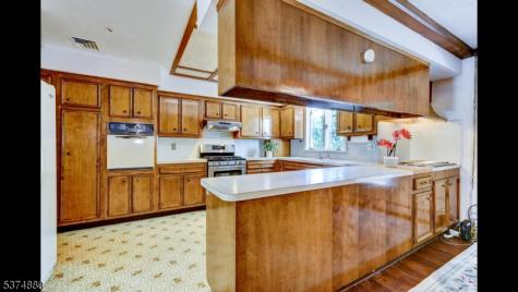 89 Pocono Road Denville NJ 07834