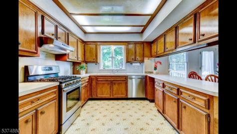 89 Pocono Road Denville NJ 07834