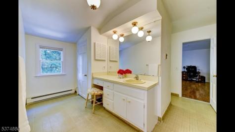 89 Pocono Road Denville NJ 07834