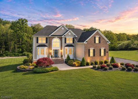 16 Saint Andrews Court Mount Olive NJ 07836