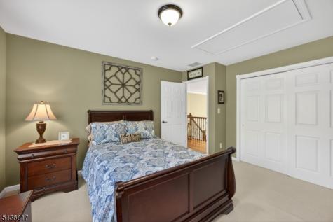 16 Saint Andrews Court Mount Olive NJ 07836