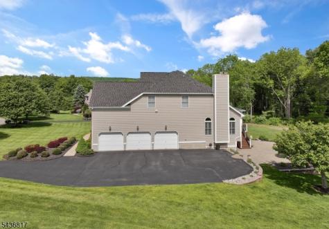 16 Saint Andrews Court Mount Olive NJ 07836