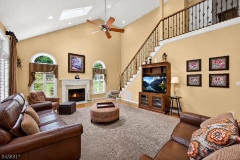 16 Saint Andrews Court Mount Olive NJ 07836