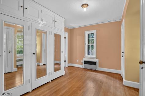 425 Ridgewood Avenue Glen Ridge Boro NJ 07028