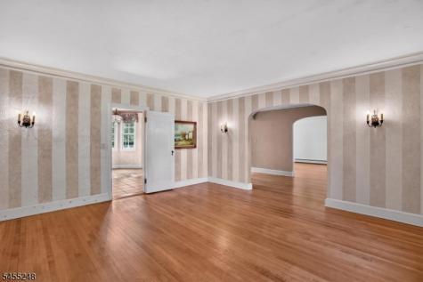 425 Ridgewood Avenue Glen Ridge Boro NJ 07028