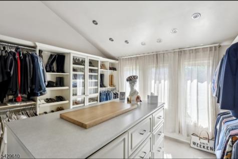 15 Laurie Court Scotch Plains NJ 07076
