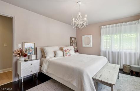 15 Laurie Court Scotch Plains NJ 07076