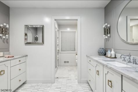 15 Laurie Court Scotch Plains NJ 07076