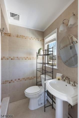 372 Willow Way Clark NJ 07066