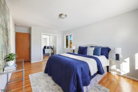 372 Willow Way Clark NJ 07066