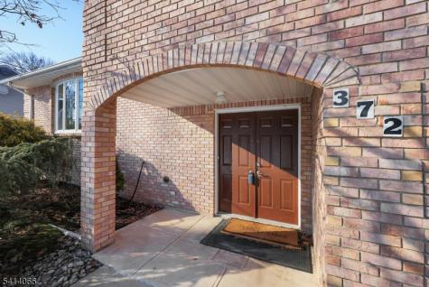 372 Willow Way Clark NJ 07066