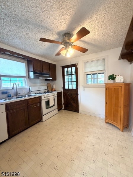 206 Delacy Drive North Plainfield NJ 07060