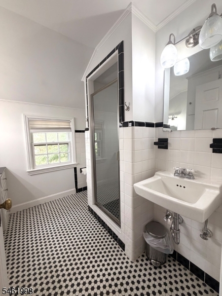 206 Delacy Drive North Plainfield NJ 07060