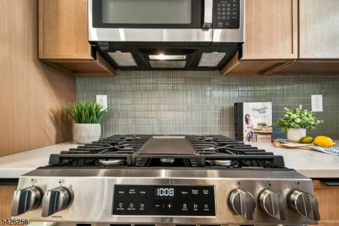 84 Lawrence Avenue West Orange NJ 07052