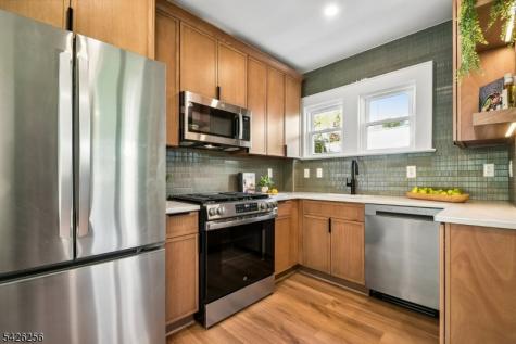 84 Lawrence Avenue West Orange NJ 07052