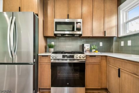 84 Lawrence Avenue West Orange NJ 07052