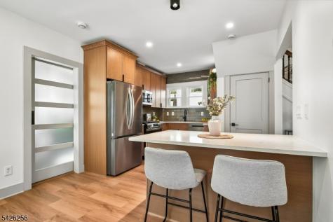 84 Lawrence Avenue West Orange NJ 07052