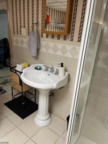 141 High Street Woodbridge NJ 07095