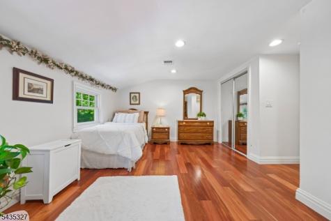 2659 Deer Path Scotch Plains NJ 07076