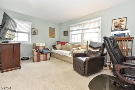 60 Highland Road Bloomingdale NJ 07403