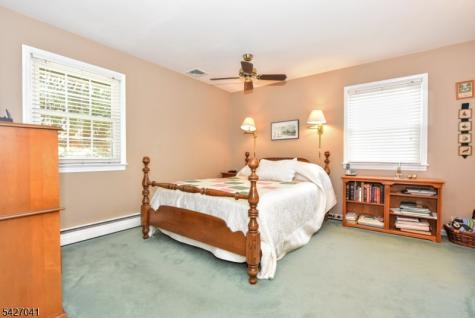 60 Highland Road Bloomingdale NJ 07403