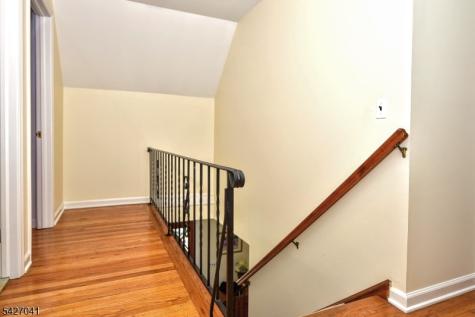 60 Highland Road Bloomingdale NJ 07403