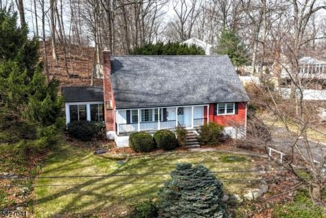 60 Highland Road Bloomingdale NJ 07403