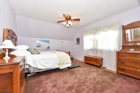 60 Highland Road Bloomingdale NJ 07403