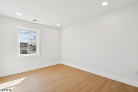 662 Summit Road Union NJ 07083