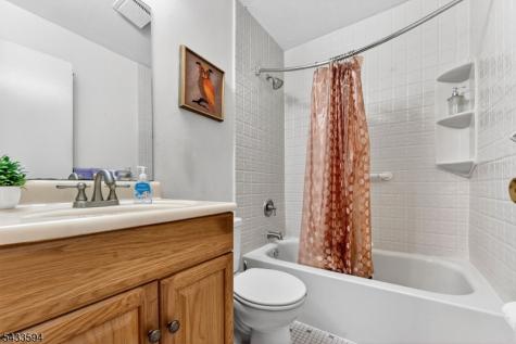 203 Brookside Lane Hillsborough NJ 08844