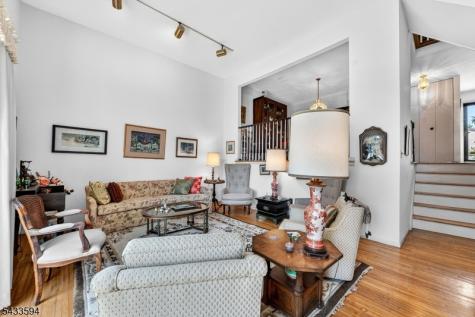 203 Brookside Lane Hillsborough NJ 08844
