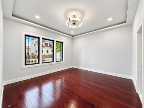 42 Milton Avenue Edison NJ 08820