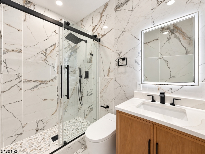 42 Milton Avenue Edison NJ 08820