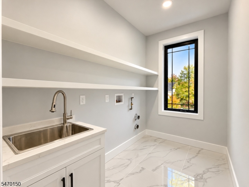 42 Milton Avenue Edison NJ 08820