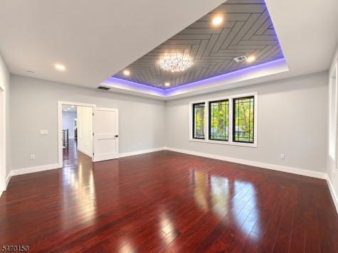 42 Milton Avenue Edison NJ 08820